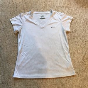 COLUMBIA EXERCISE TEE
